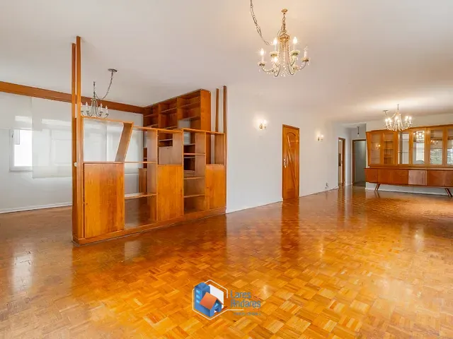 Apartamento com 216m² 3 quartos e 2 banheiros, à venda, no bairro Cerqueira César em São Paulo