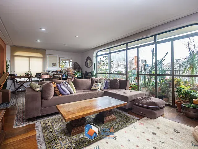 Apartamento com 182m² 3 quartos e 4 banheiros, à venda, no bairro Higienópolis em São Paulo