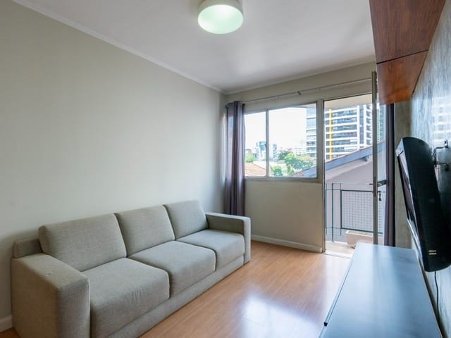 Foto do Apartamento - Apartamento Pronto para Morar com Lazer Completo, 60m² Reformado e Mobiliado na Vila Olímpia | Paulista Imóveis