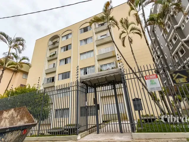Apartamento 2 quartos e 2 banheiros, para alugar, no bairro Água Verde em Curitiba