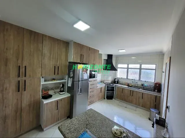 Apartamento com 175m² 4 quartos e 3 banheiros, à venda, no bairro Vila Sanches em São José dos Campos