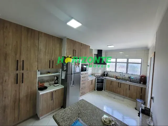 Apartamento com 175m² 4 quartos e 3 banheiros, à venda, no bairro Vila Sanches em São José dos Campos