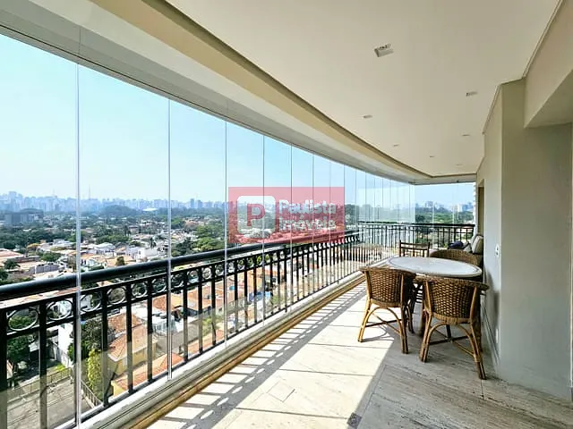 Apartamento com 530m² 4 quartos e 6 banheiros, à venda, no bairro Vila Nova Conceição em São Paulo