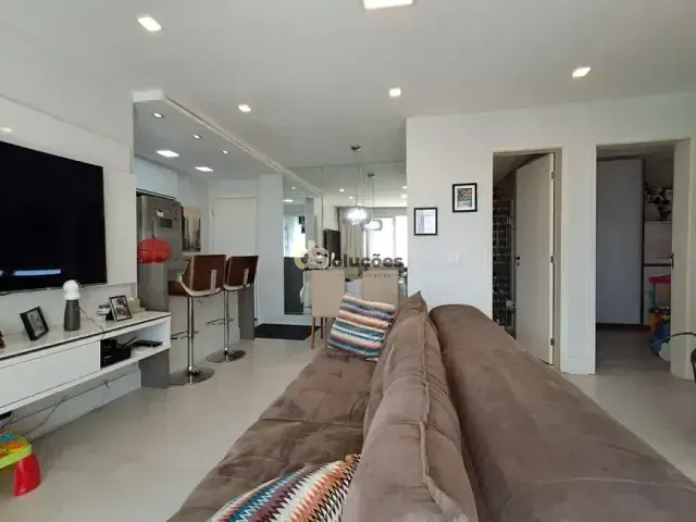 Apartamento 2 quartos e 2 banheiros, à venda, no bairro Vila Anastácio em São Paulo