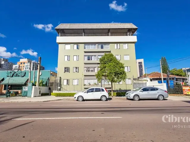 Apartamento 3 quartos e 2 banheiros, para alugar, no bairro Centro Cívico em Curitiba