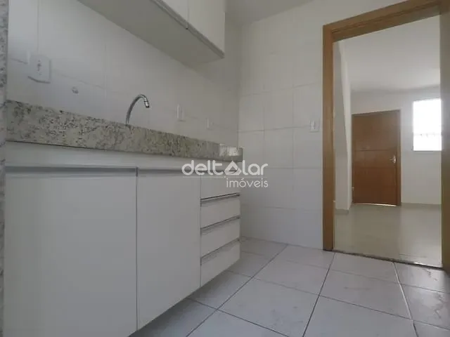 Apartamento com 68m² 3 quartos e 1 banheiro, à venda, no bairro Planalto em Belo Horizonte