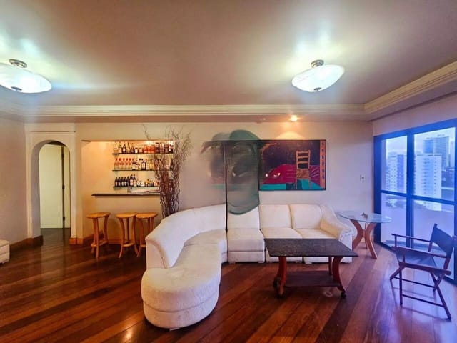 Apartamento 4 quartos e 3 banheiros, à venda ou para alugar, no bairro Jardim Apolo em São José dos Campos