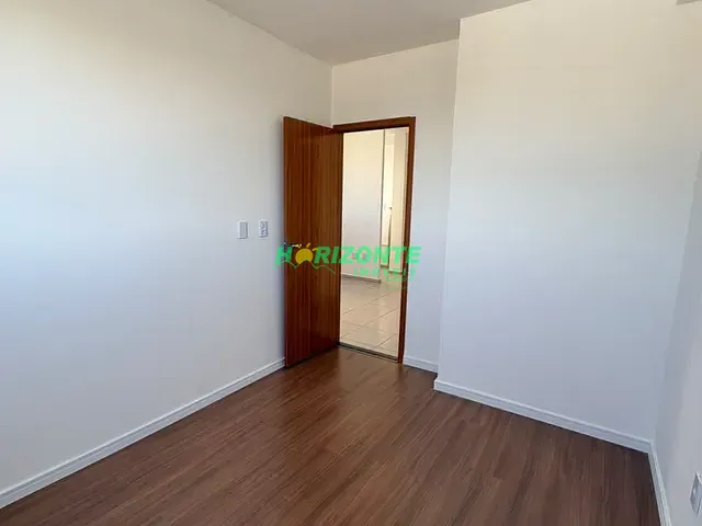 Apartamento 2 quartos e 1 banheiro, à venda, no bairro parque dos Ipes em São José dos Campos