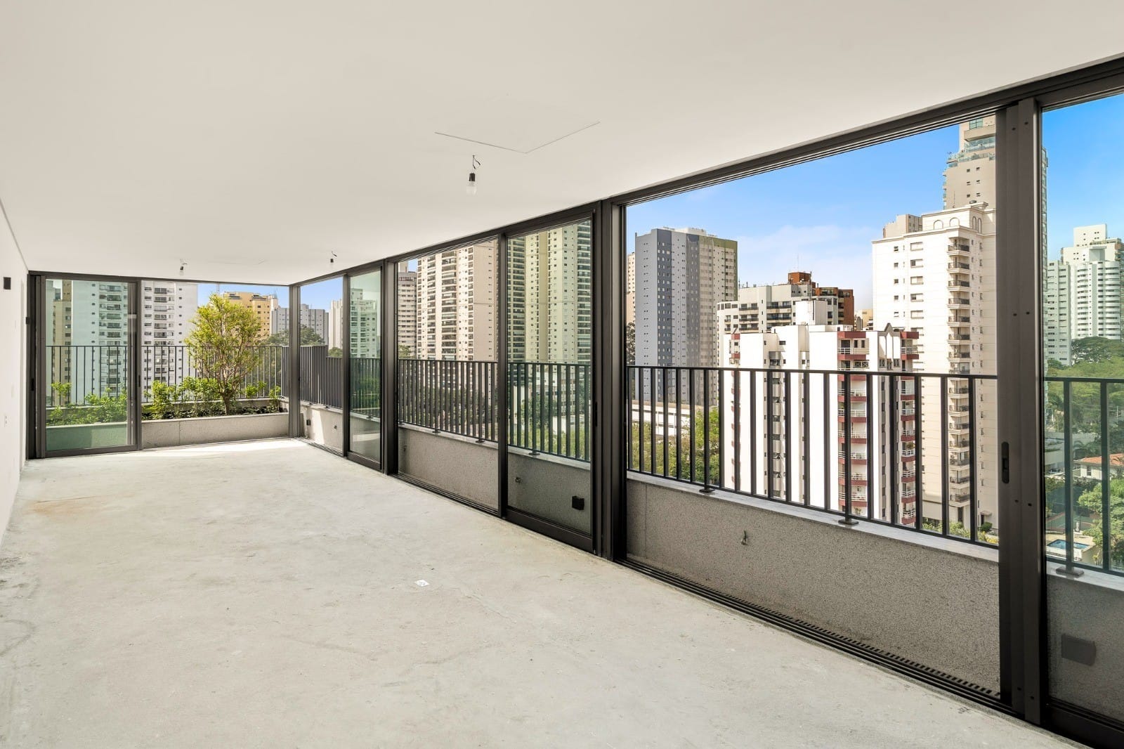 Apartamento em Cidade Monções — foto 1