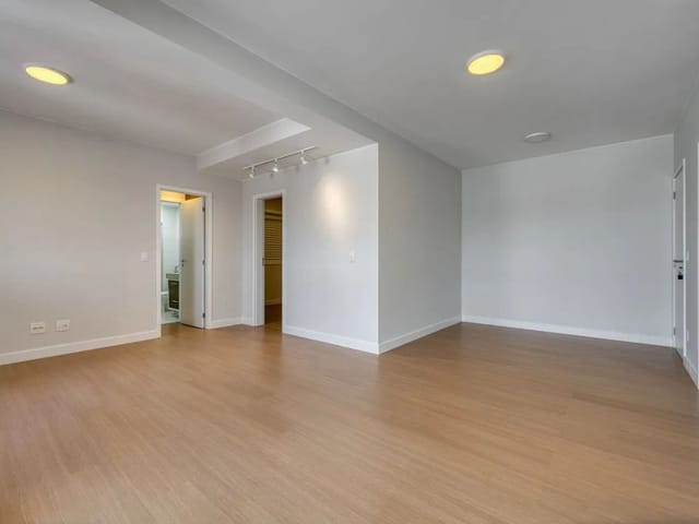 Apartamento 2 quartos e 2 banheiros, à venda, no bairro Royal Park em São José dos Campos