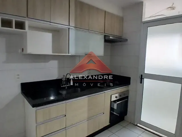 Apartamento com 47m² 2 quartos e 1 banheiro, para alugar, no bairro Vila Tesouro em São José dos Campos
