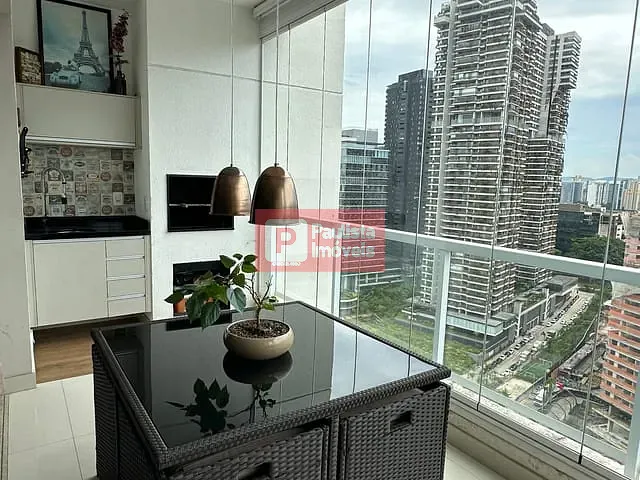 Apartamento com 220m² 3 quartos e 3 banheiros, à venda, no bairro Jardim das Acácias em São Paulo