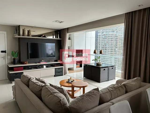 Apartamento com 220m² 3 quartos e 3 banheiros, à venda, no bairro Jardim das Acácias em São Paulo