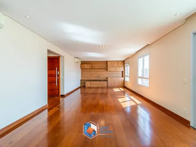 Apartamento com 210m² 3 quartos e 5 banheiros, à venda, no bairro Vila Olímpia em São Paulo
