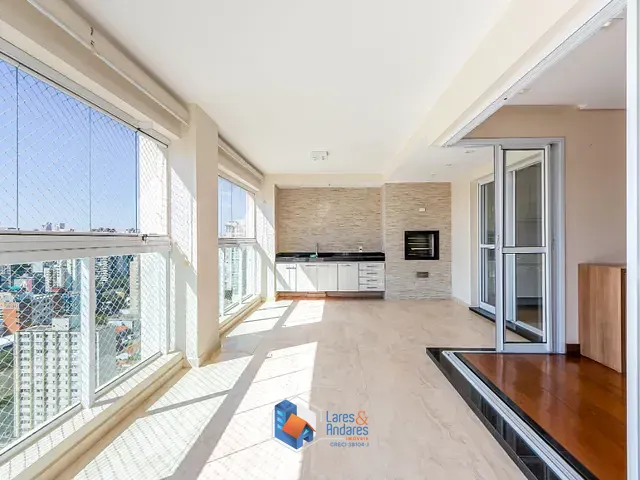Apartamento com 210m² 3 quartos e 5 banheiros, à venda, no bairro Vila Olímpia em São Paulo