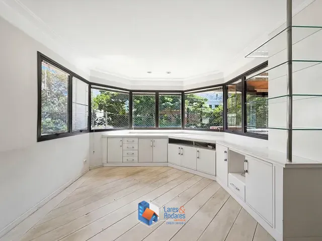 Apartamento com 200m² 4 quartos e 6 banheiros, à venda, no bairro Moema em São Paulo