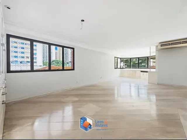 Apartamento com 200m² 4 quartos e 6 banheiros, à venda, no bairro Moema em São Paulo