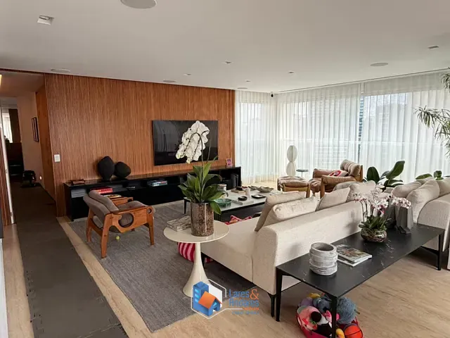 Apartamento com 152m² 2 quartos e 3 banheiros, à venda, no bairro Vila Olímpia em São Paulo