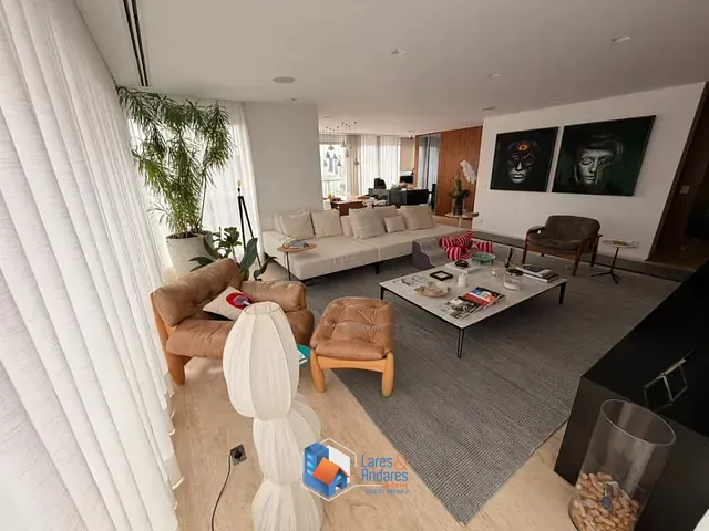 Apartamento com 152m² 2 quartos e 3 banheiros, à venda, no bairro Vila Olímpia em São Paulo