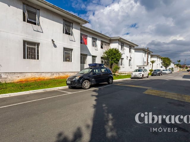 Apartamento 2 quartos e 1 banheiro, para alugar, no bairro Campo Comprido em Curitiba
