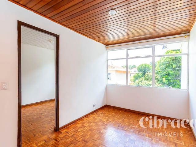 Apartamento 2 quartos e 1 banheiro, para alugar, no bairro Campo Comprido em Curitiba