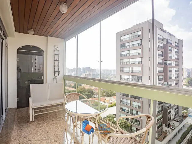 Apartamento com 220m² 4 quartos e 5 banheiros, à venda, no bairro Campo Belo em São Paulo