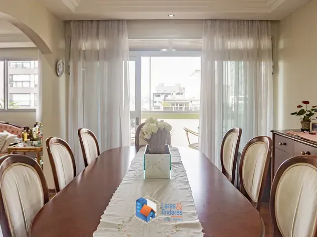 Apartamento com 220m² 4 quartos e 5 banheiros, à venda, no bairro Campo Belo em São Paulo