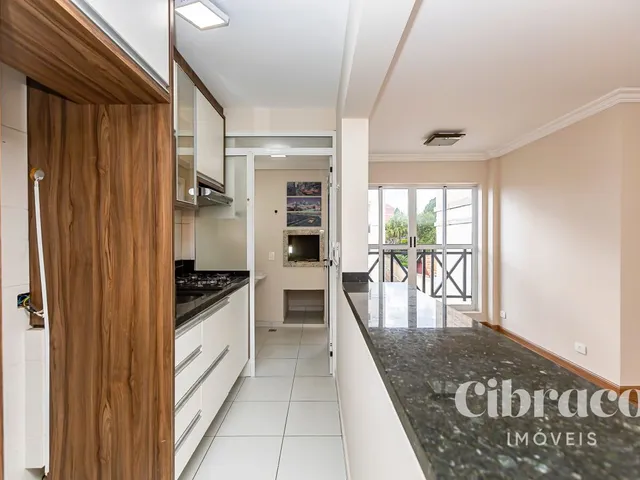 Apartamento 3 quartos e 2 banheiros, para alugar, no bairro Tingui em Curitiba