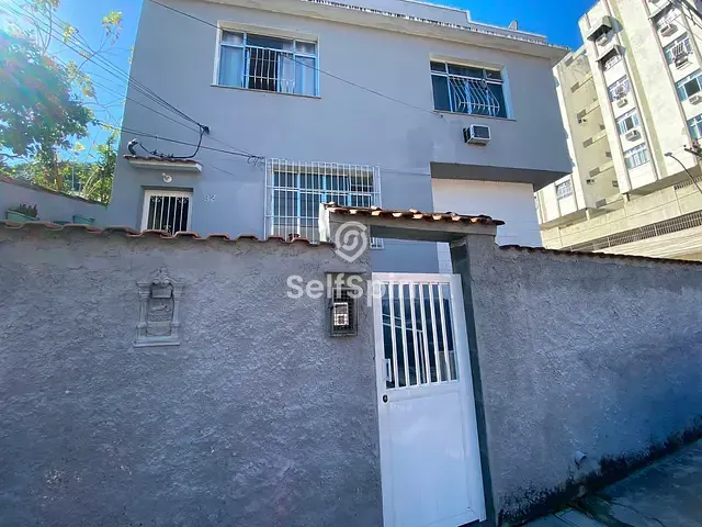 Apartamento 1 quarto e 1 banheiro, para alugar, no bairro Santa Rosa em Niterói