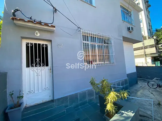 Apartamento 1 quarto e 1 banheiro, para alugar, no bairro Santa Rosa em Niterói