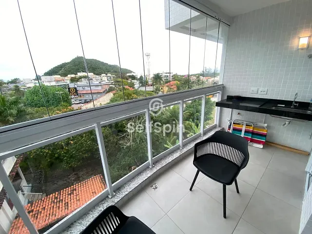 Apartamento 1 quarto e 1 banheiro, para alugar, no bairro Itaipu em Niterói