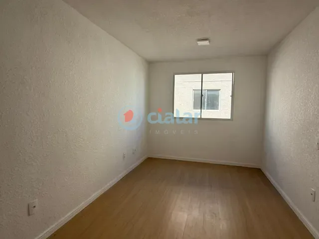 Apartamento 2 quartos e 1 banheiro, à venda, no bairro Guaratiba em Rio de Janeiro
