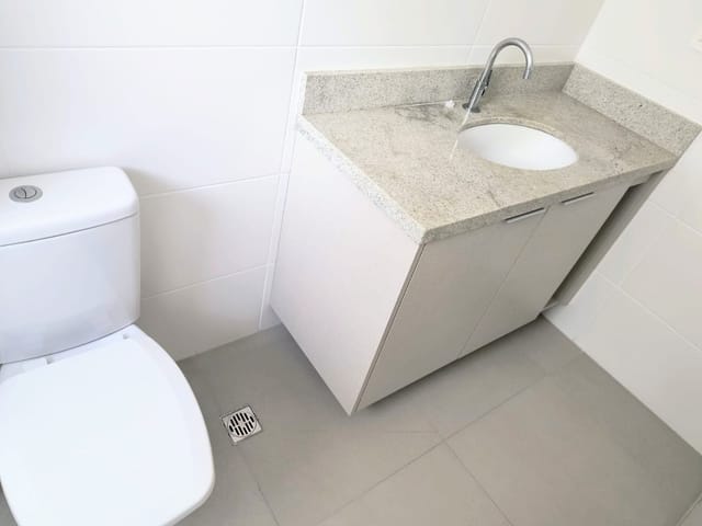 Apartamento 1 quarto e 1 banheiro, para alugar, no bairro Jardim Aquarius em São José dos Campos