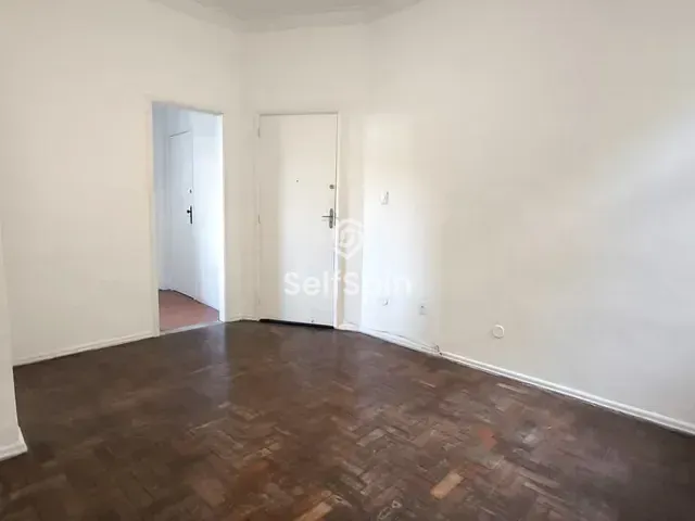 Apartamento 2 quartos e 1 banheiro, para alugar, no bairro Centro em Niterói