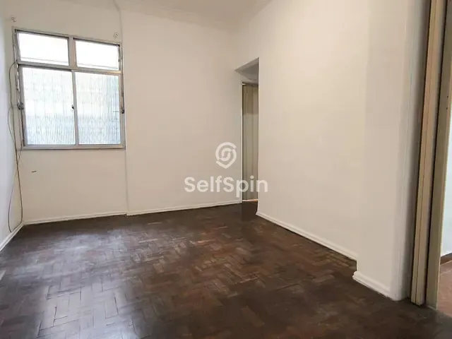 Apartamento 2 quartos e 1 banheiro, para alugar, no bairro Centro em Niterói