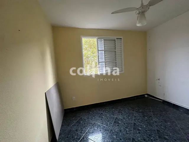 Apartamento 2 quartos e 1 banheiro, à venda, no bairro Jardim Maria Beatriz em Carapicuíba