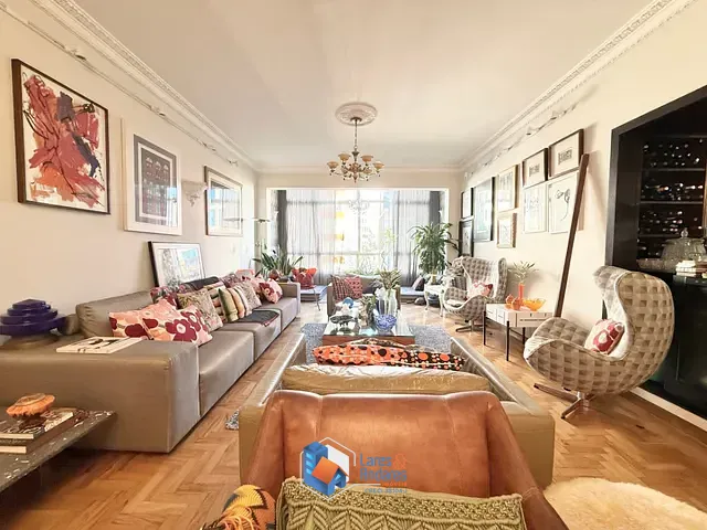Apartamento com 210m² 3 quartos e 2 banheiros, à venda, no bairro Bela Vista em São Paulo