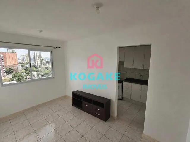 Apartamento com 10m² 1 quarto e 1 banheiro, para alugar, no bairro Centro em São José Dos Campos