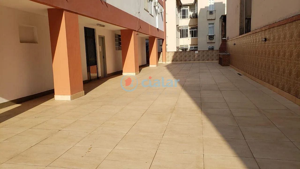 Apartamento, 2 quartos, 70 m² - Foto 2