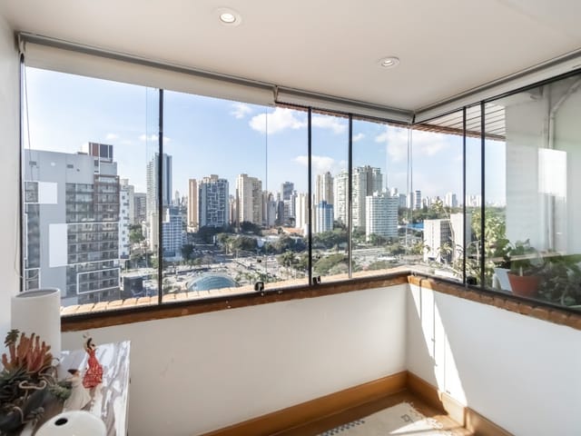 Foto do Apartamento - Cobertura Exclusiva com Vista 180º e Lazer Completo 190m² com Gourmet e Piscina Privativa no Jardim das Acácias | Paulista Imóveis