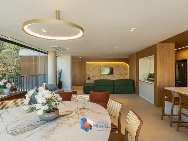 Apartamento com 220m² 4 quartos e 6 banheiros, à venda, no bairro Sumaré em São Paulo