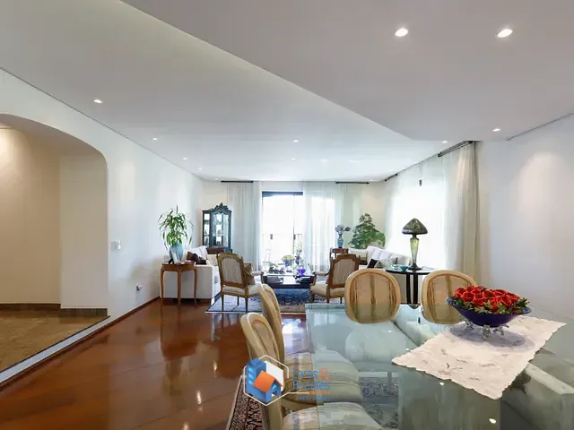 Apartamento com 375m² 4 quartos e 5 banheiros, à venda, no bairro Higienópolis em São Paulo
