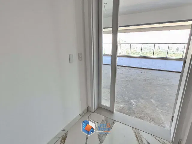 Apartamento com 155m² 3 quartos e 4 banheiros, à venda, no bairro Vila Sofia em São Paulo