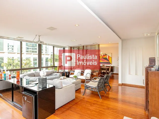 Apartamento com 225m² 3 quartos e 5 banheiros, à venda ou para alugar, no bairro Itaim Bibi em São Paulo