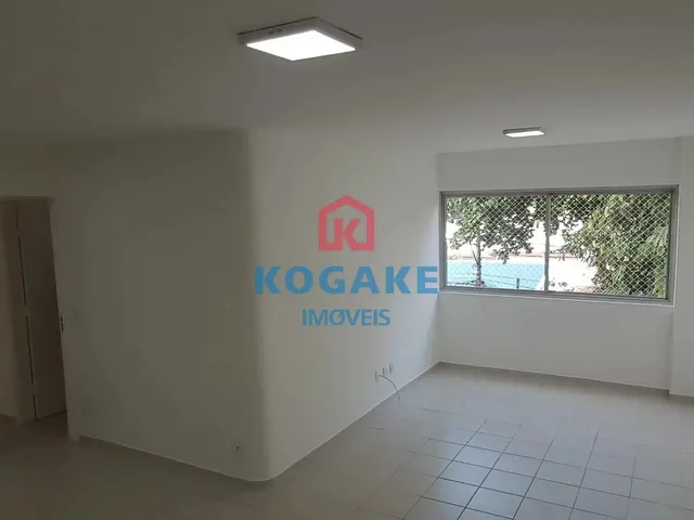 Apartamento com 10m² 3 quartos e 3 banheiros, para alugar, no bairro Vila Adyana em São José Dos Campos