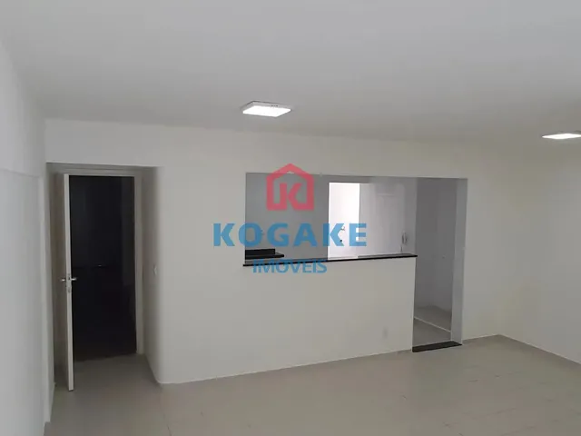 Apartamento com 10m² 3 quartos e 3 banheiros, para alugar, no bairro Vila Adyana em São José Dos Campos