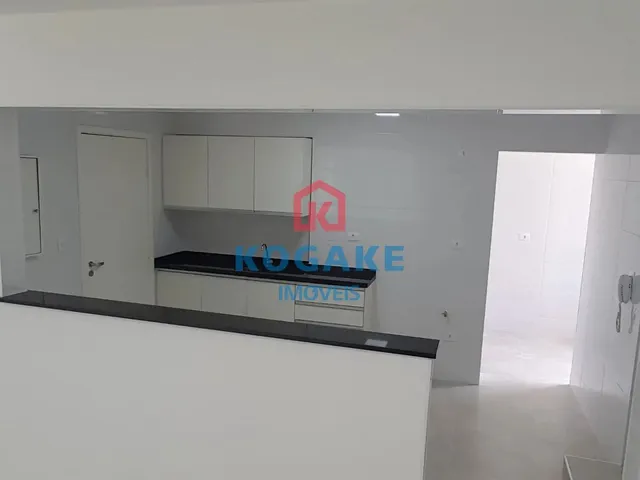 Apartamento com 10m² 3 quartos e 3 banheiros, para alugar, no bairro Vila Adyana em São José Dos Campos