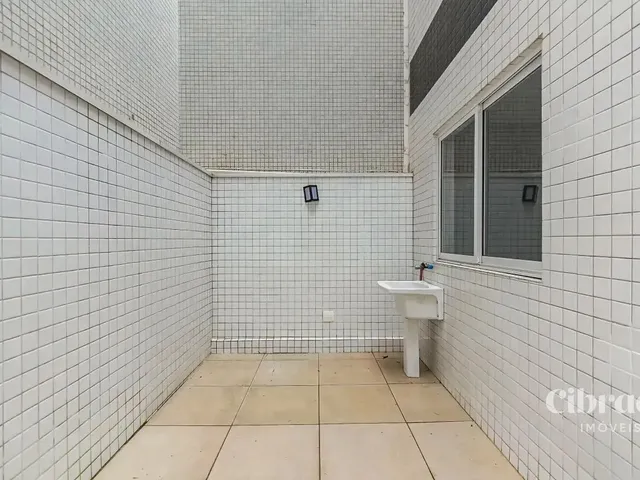 Apartamento 2 quartos e 2 banheiros, para alugar, no bairro Bigorrilho em Curitiba