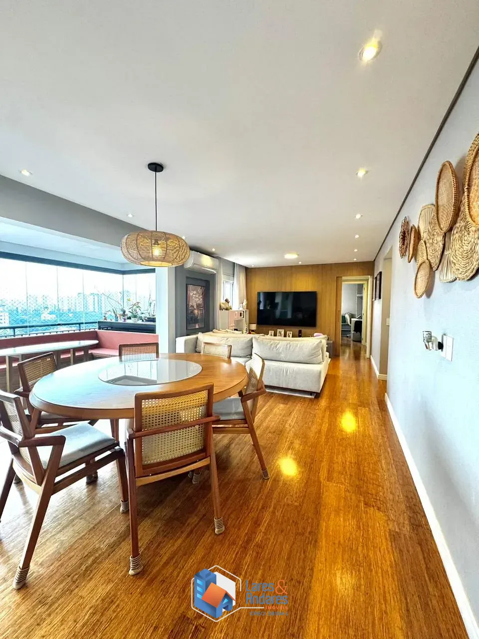 Apartamento, 3 quartos, 130 m² - Foto 1