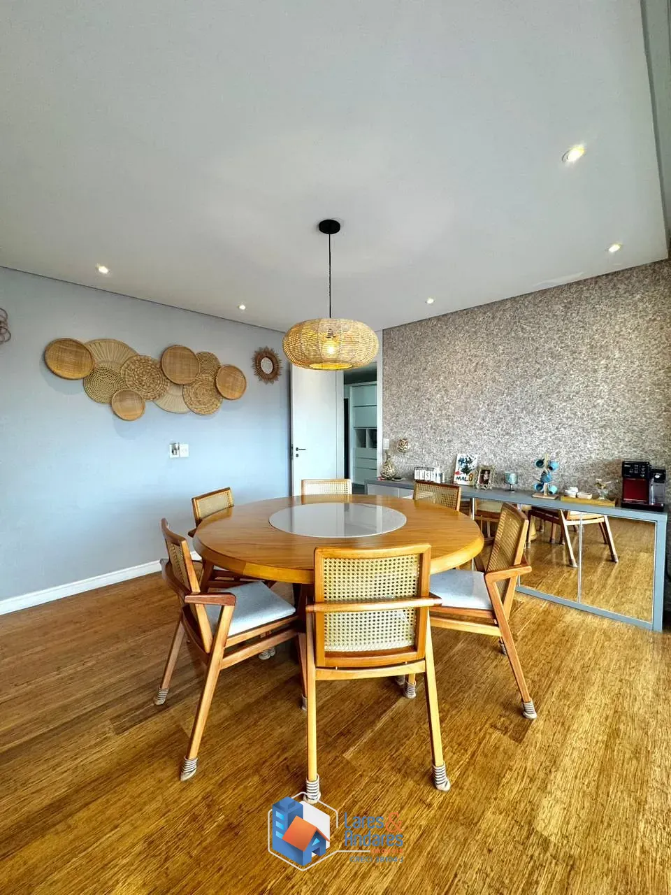 Apartamento, 3 quartos, 130 m² - Foto 2